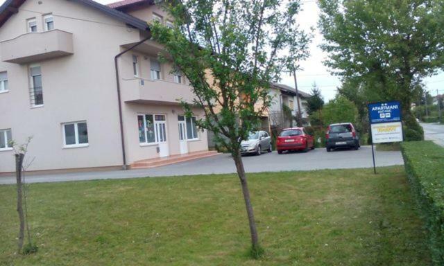 Kuc Kuc Apartmani Karlovac Eksteriør billede